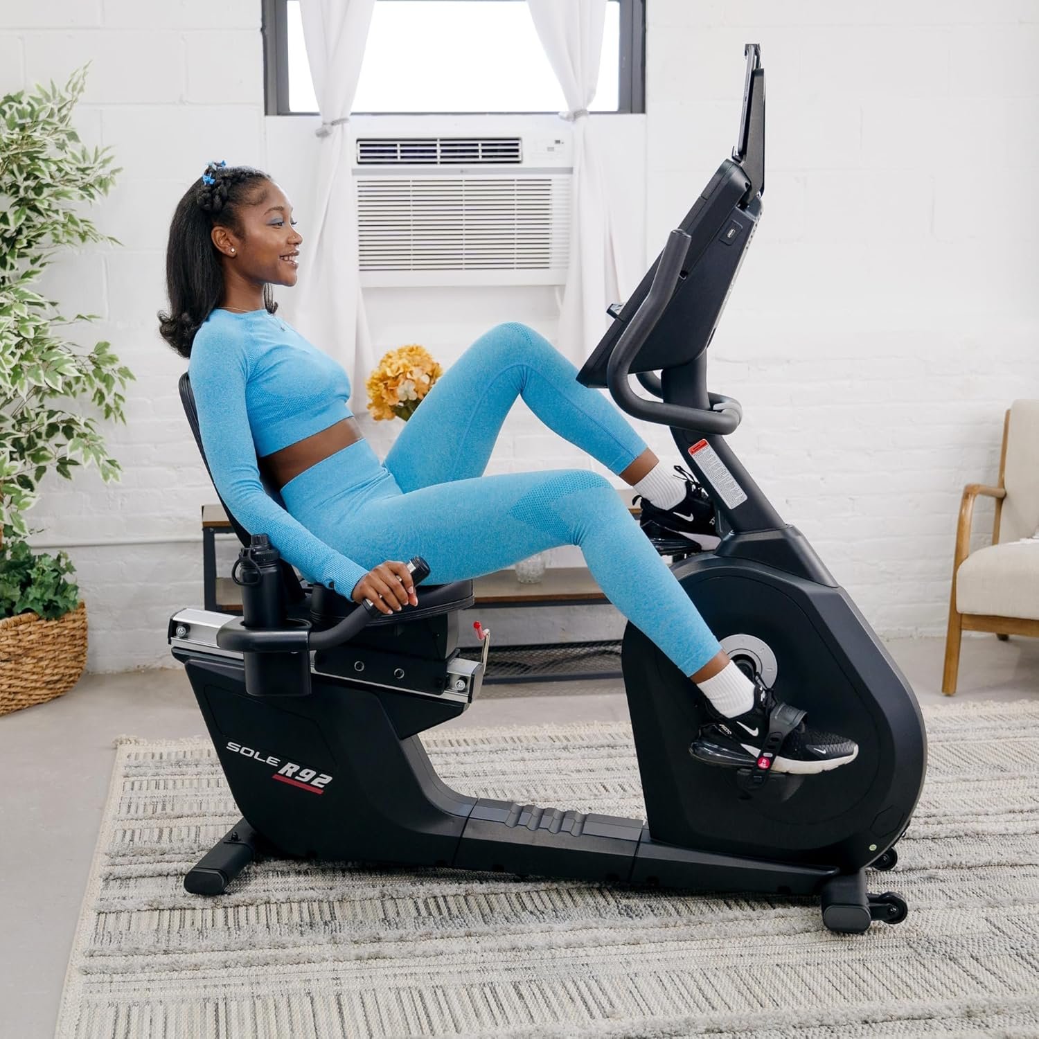 Sole R92 Recumbent Bike